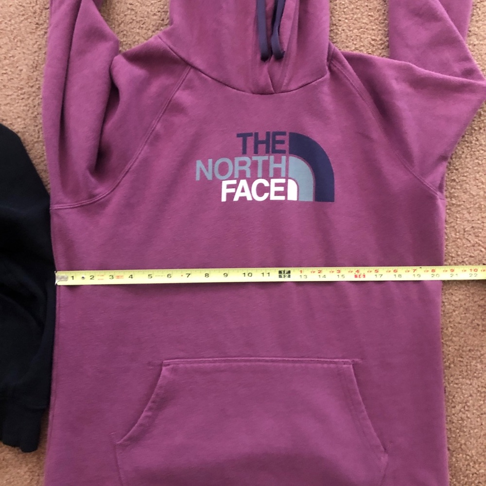 North Face Hoodie - M or L Fit 💜